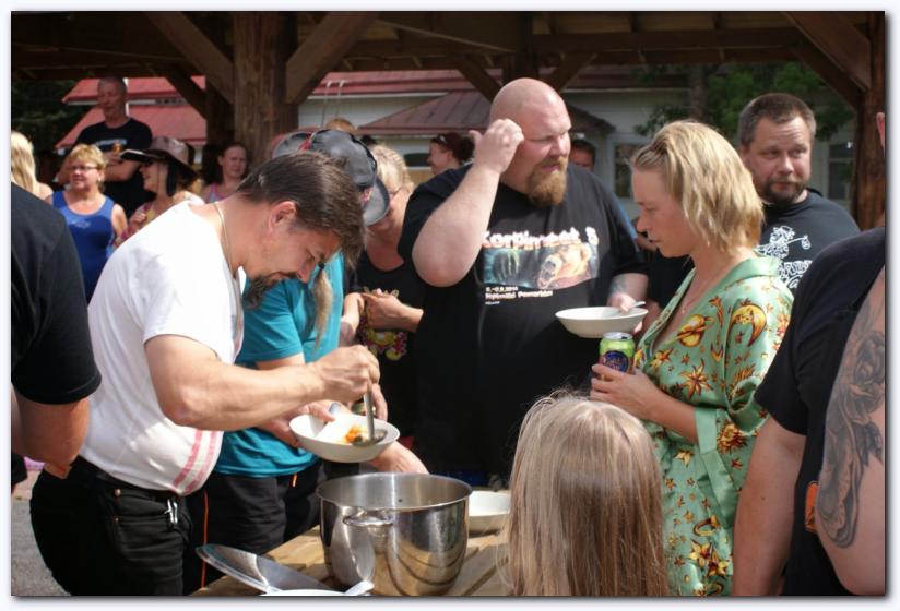 802x537 pixels (69K)